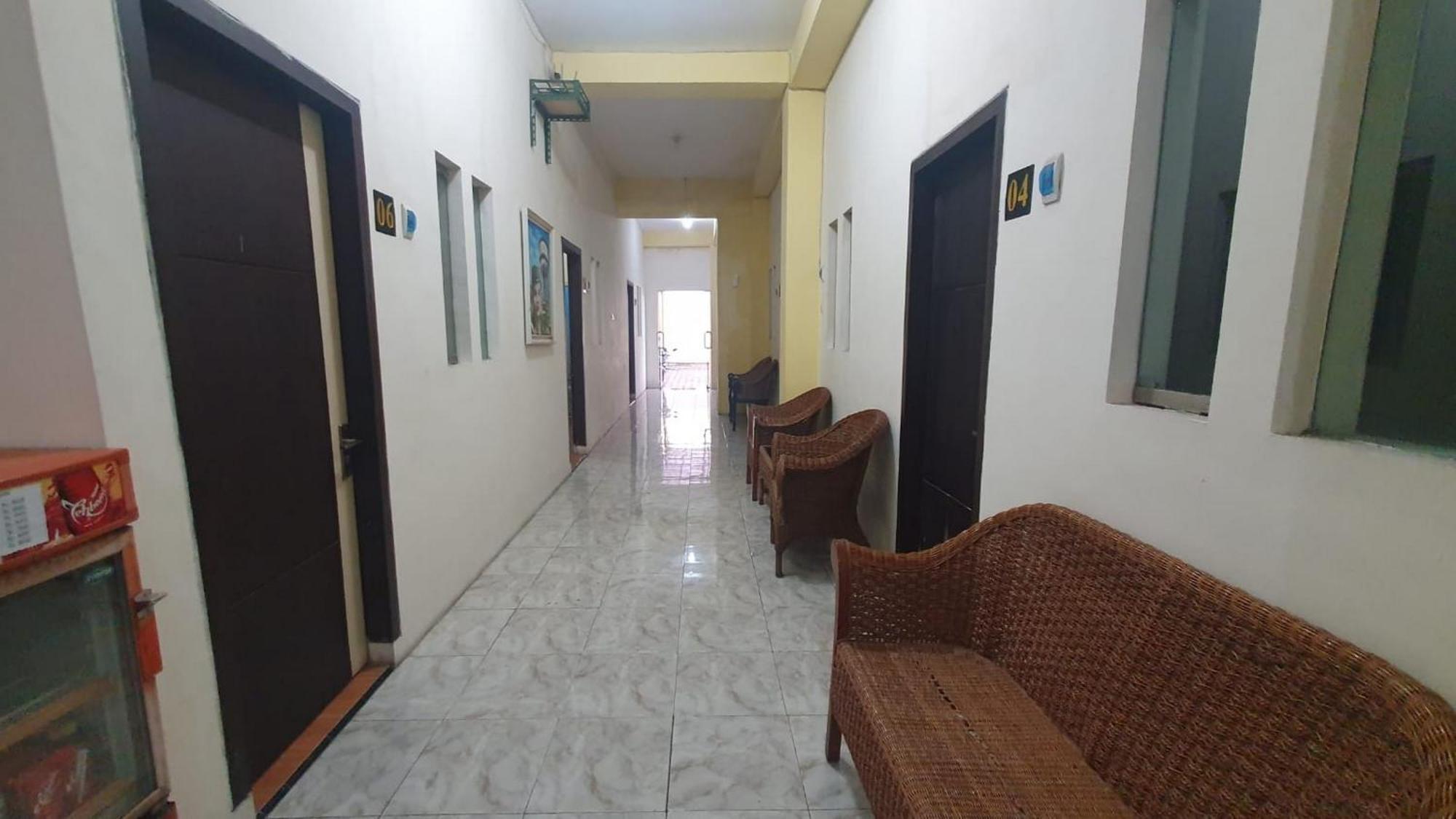 Reddoorz Syariah At Demasto Homestay Jembel المظهر الخارجي الصورة